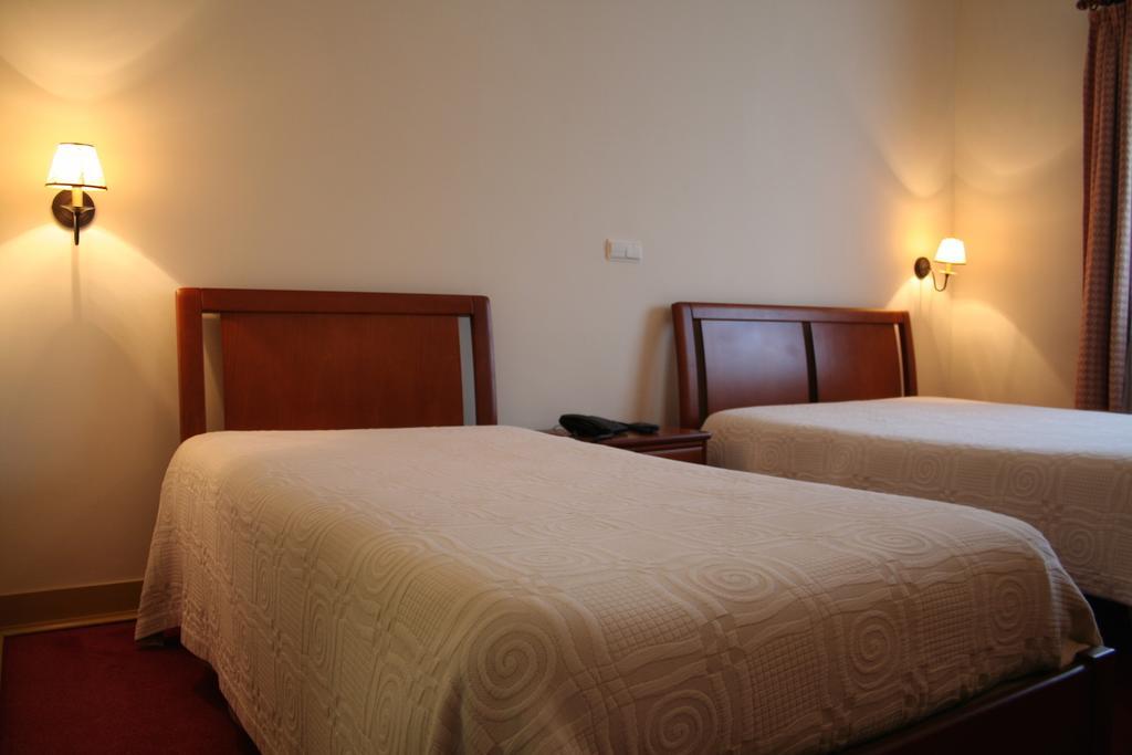 Residencial Dom Duarte Hotel Viseu Luaran gambar